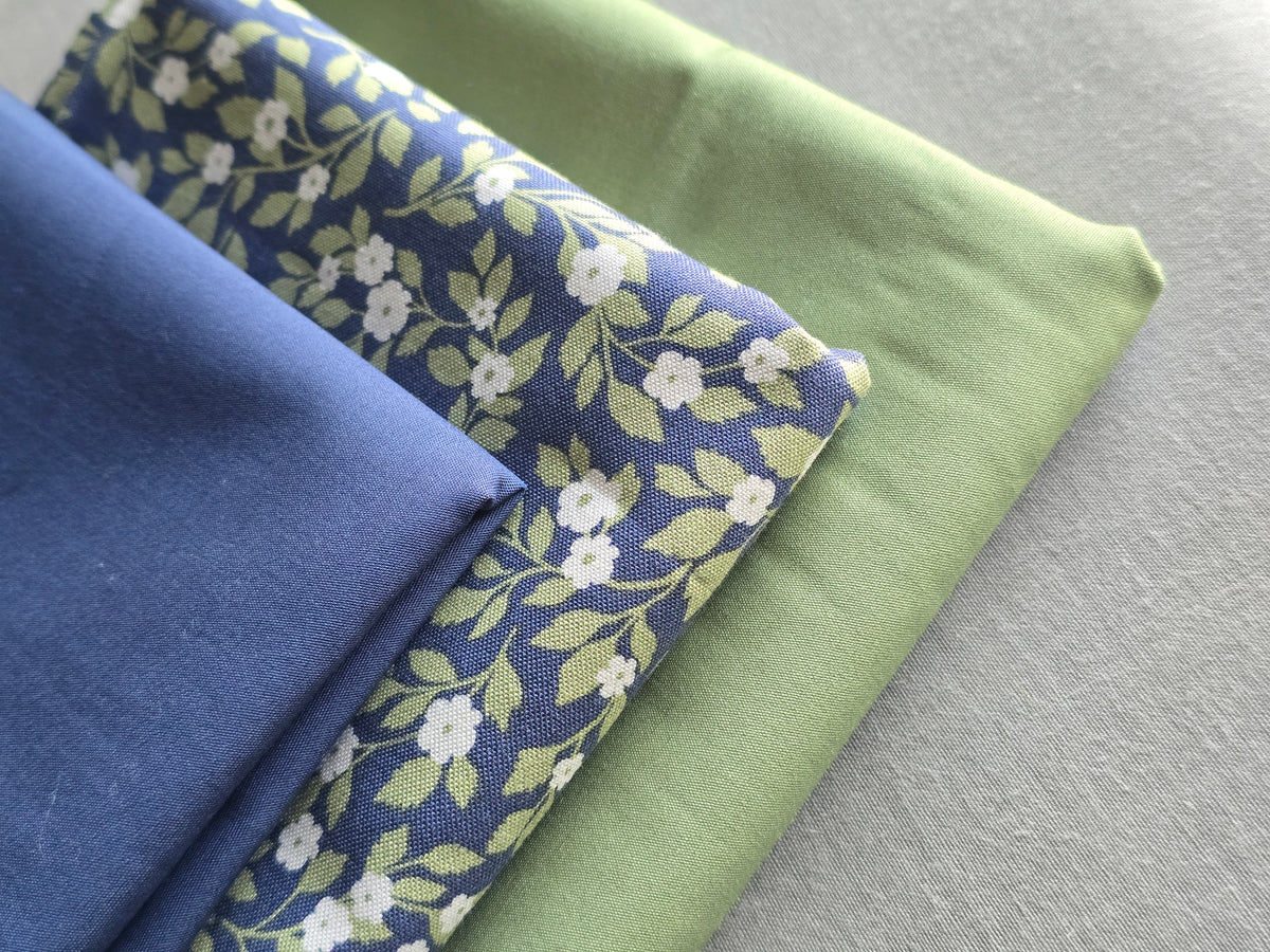 Whole Cloth Baby Quilt Kit- Navy Vine